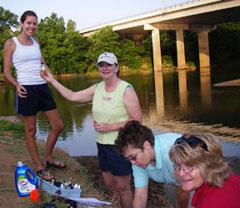 Water quality testing on the Ocmulgee River near Macon, GA